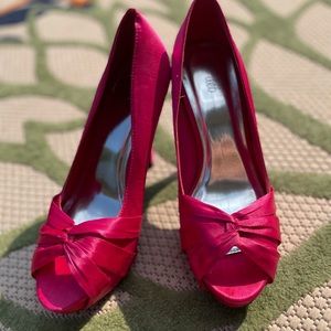 DEB Hot Pink Heels (9) GREAT CONDITION